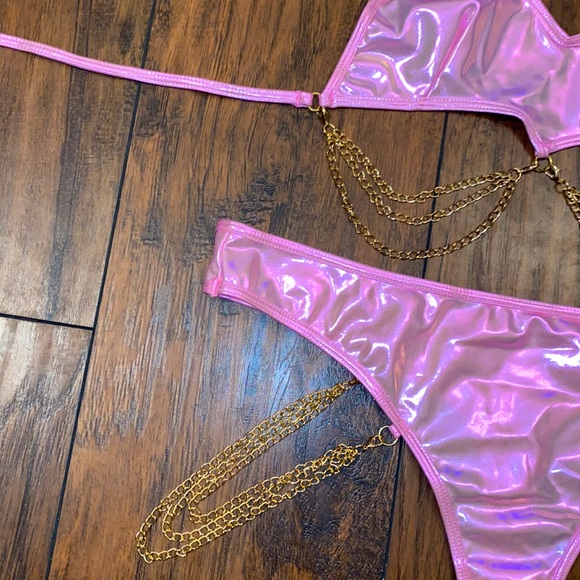 Pink Holographic Chain Decor Rave Bikini Set - Picture 4 of 7